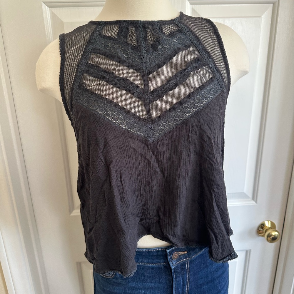 Women's Sleeveless Lace Yoke Tank Top - Black